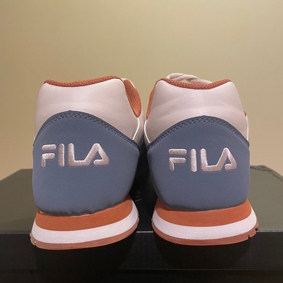 Fila men’s sneakers size 11 - Picture 4 of 4